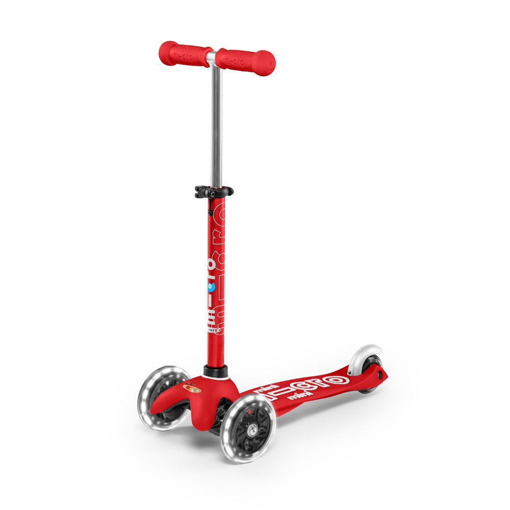 Micro Mini Deluxe LED Potkulauta, punainen Micro kolmipyöräinen potkulauta 574227