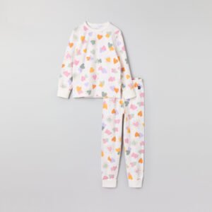 Pyjama sydänkuviolla