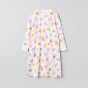 Yöpaita sydänkuviolla