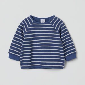 Raidallinen collegepaita