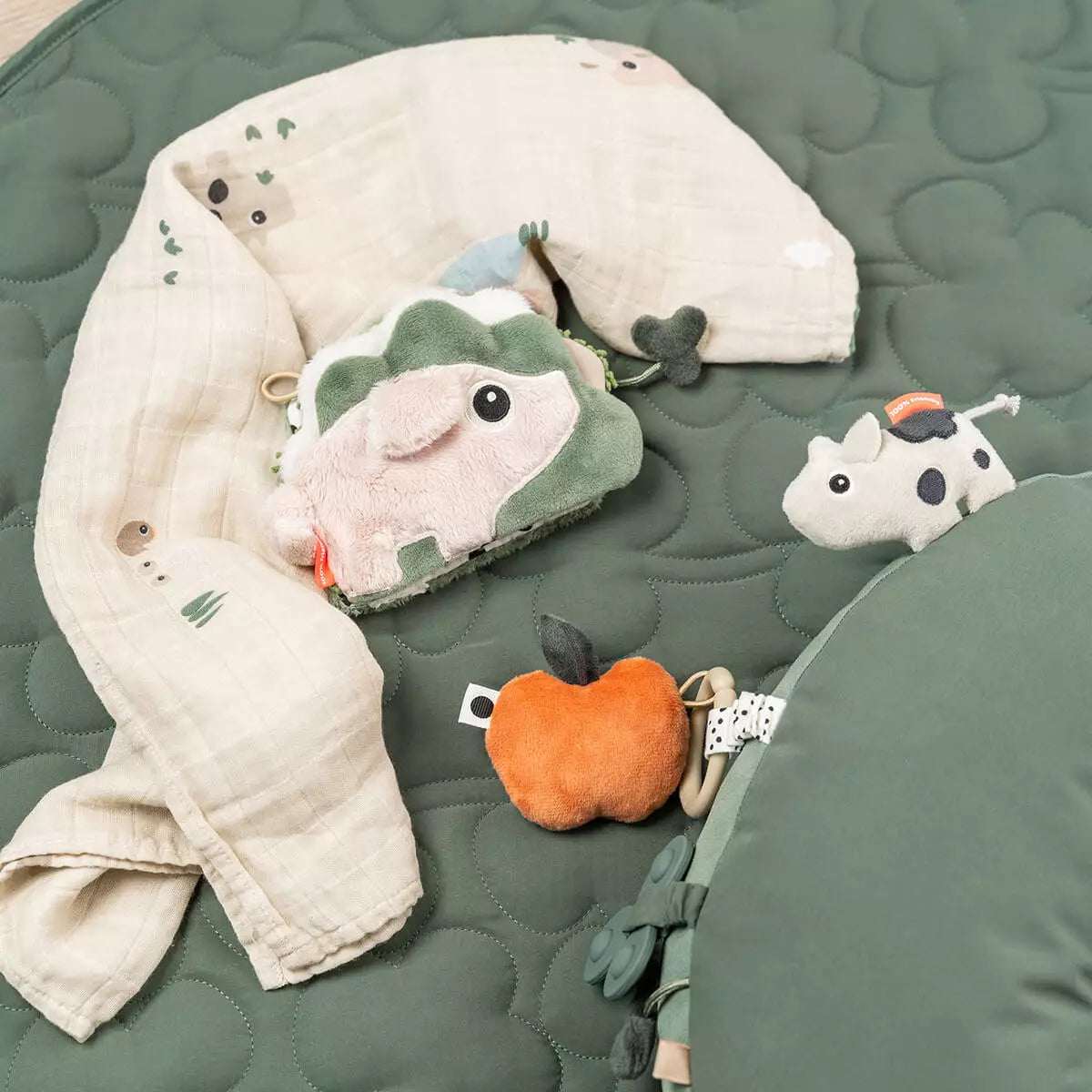 Done by Deer Activity Pillow Vatsatyyny/Aktiviteettityyny