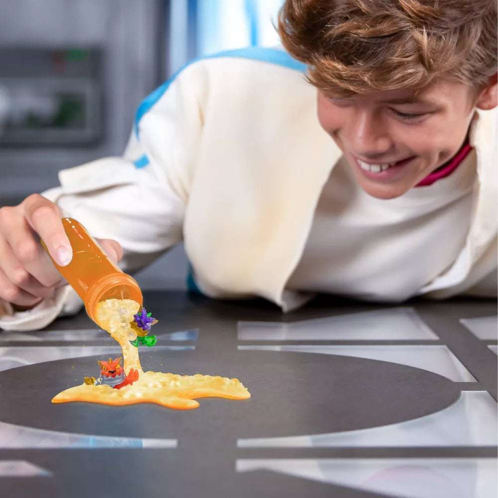 Mr Beast LAB Swarms Atomic 2-pack (Sisältää 2 Yllätyshahmoa)