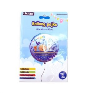 Poikavauva folioilmapallo narulla ja keppiä