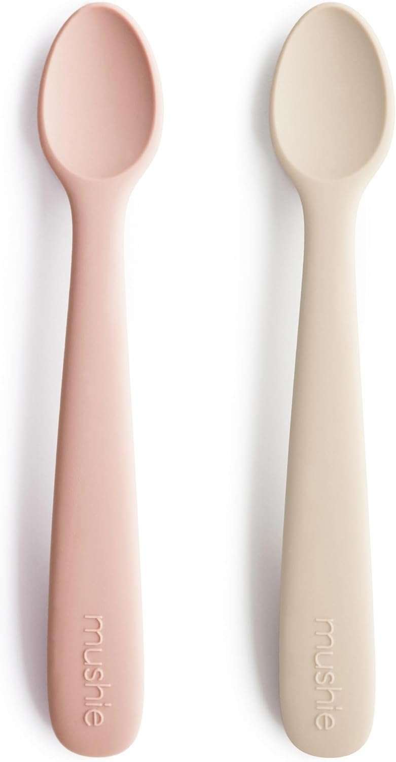 Mushie Silikoniset Lusikat 2-pack Puuteri/hiekka
