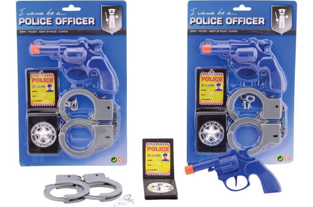 Poli Kit, 4 osaa