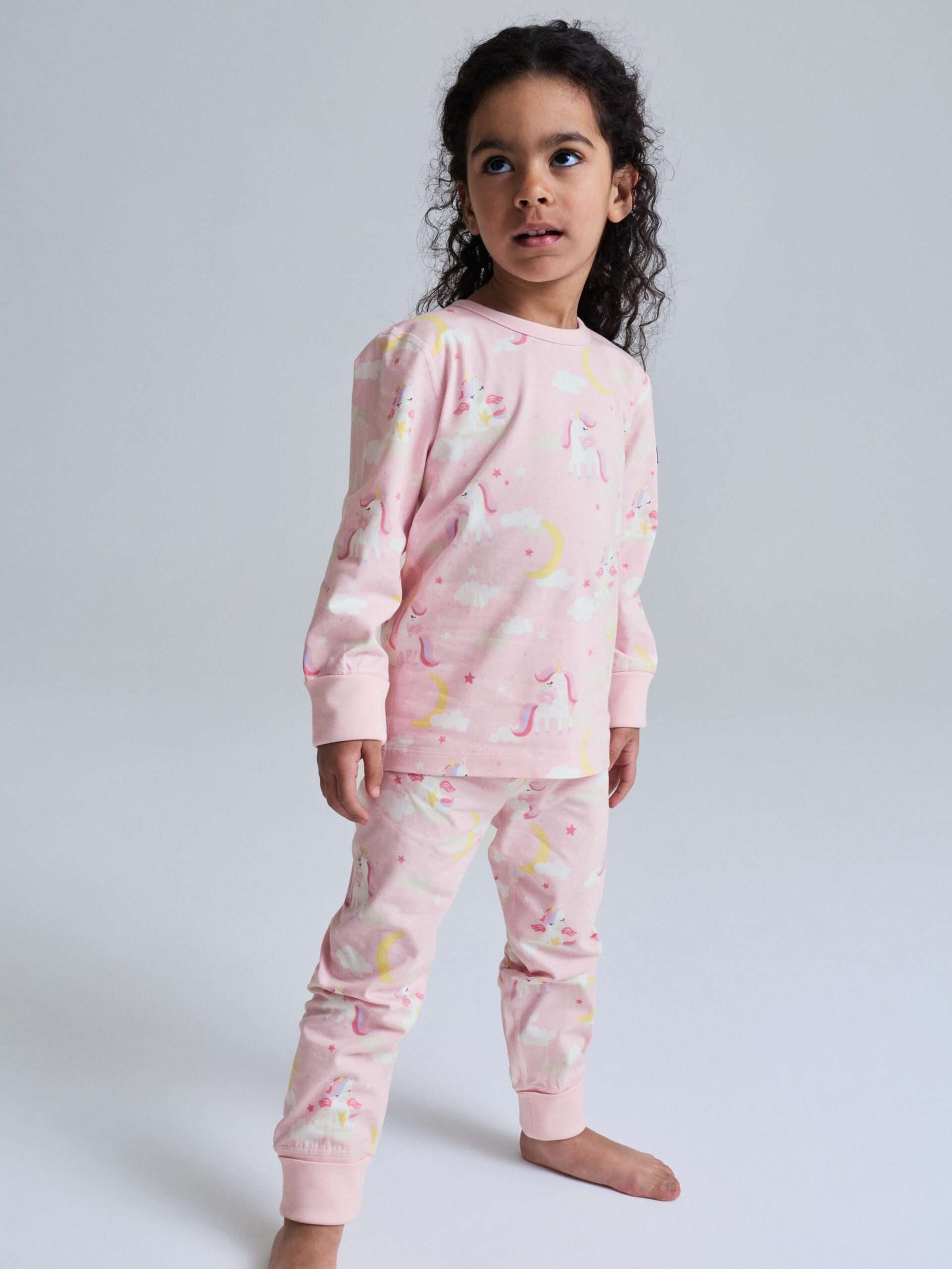 Pyjamat Yksisarviset
