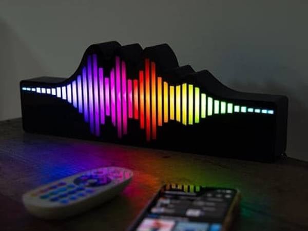 RGB Ääniaaltolamppu
