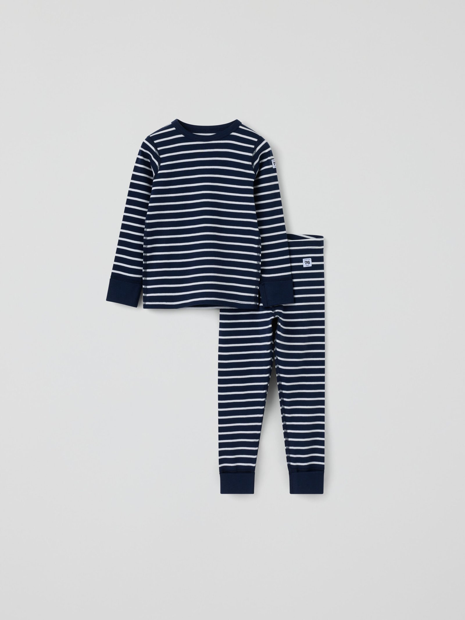 Pyjamat raidalliset