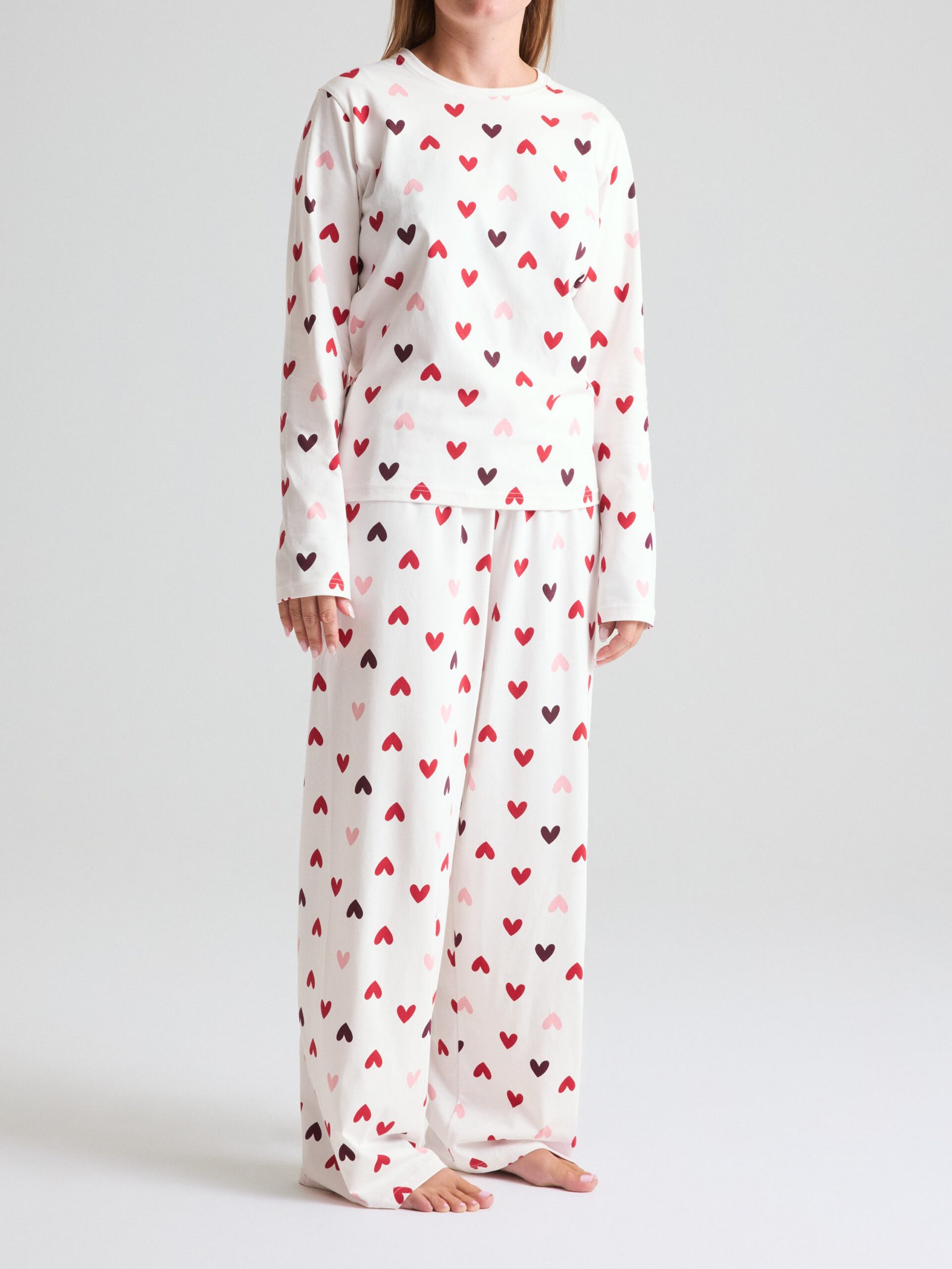 Pyjamat sydämet aikuinen